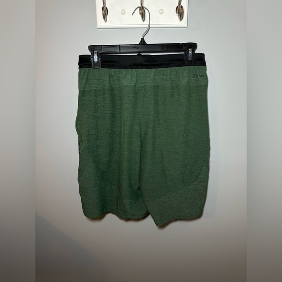 Adidas AXIS 3.0 WOVEN SHORTS Green Performance Athletic Men’s Sz Small NWT - Picture 5 of 11
